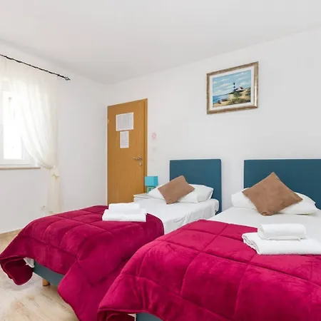 Peruzovic 1 3* 스플리트