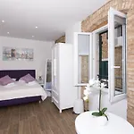 Guest house Peruzovic 1 3*