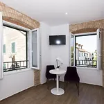 Peruzovic 1 Pensionat Split