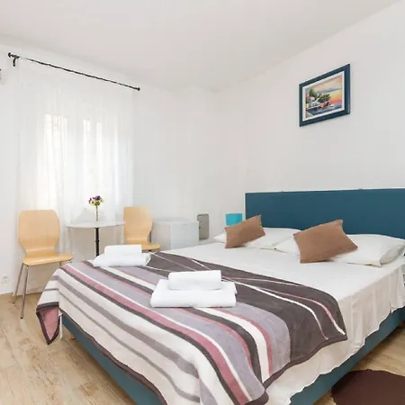 Peruzovic 1 Guest house Split