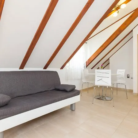 Guest house Peruzovic 1