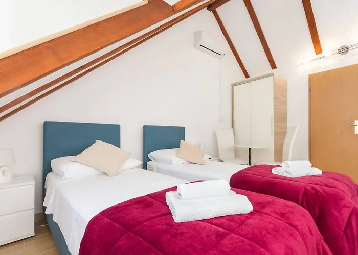 Peruzovic 1 3* Split